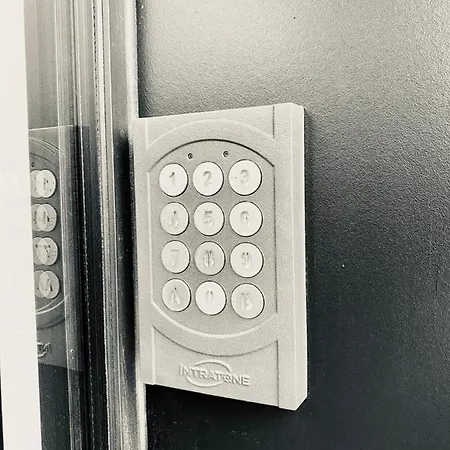 Fenetre Sur Le Standard De Liege *